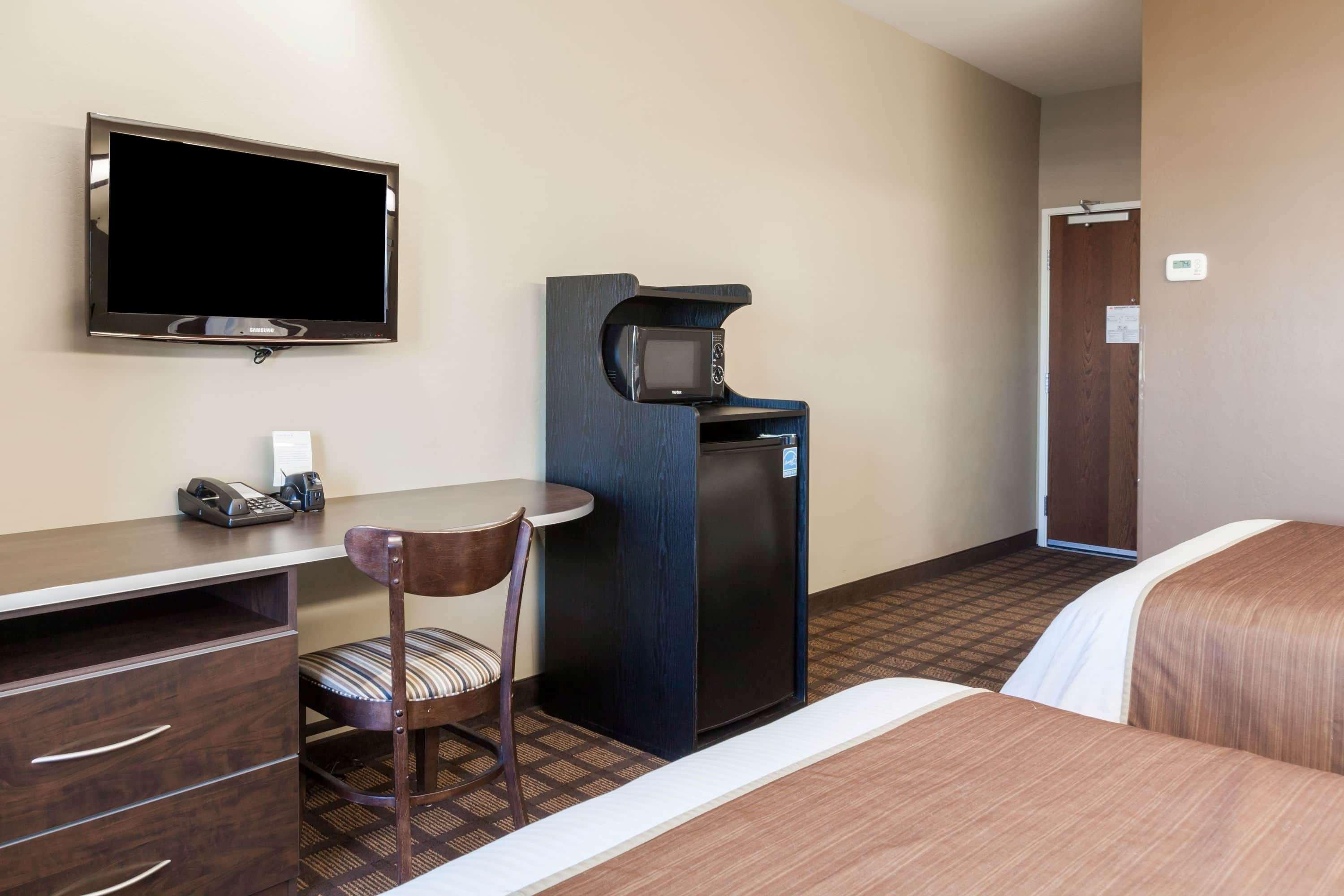 Hotel Microtel & By Wyndham
